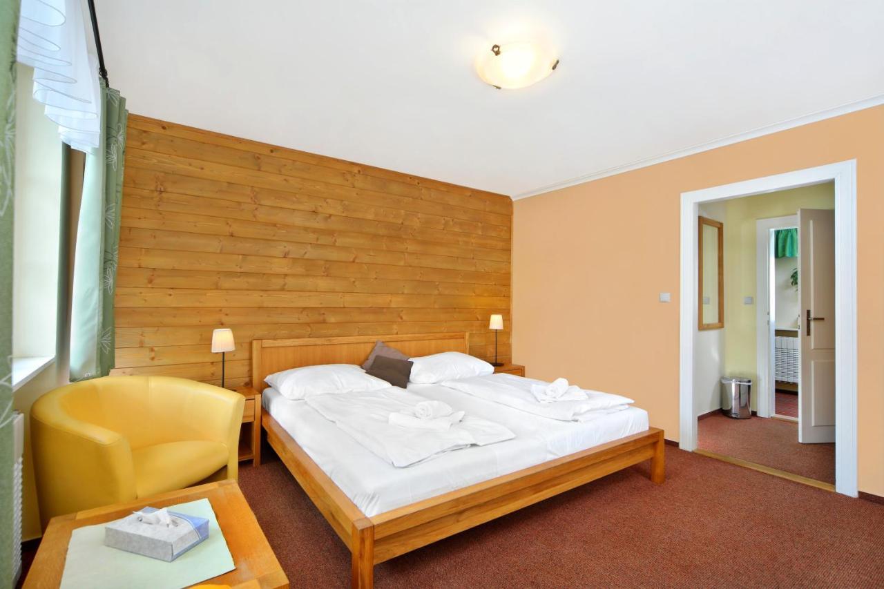 Hotel Erika Spindleruv Mlyn Bagian luar foto
