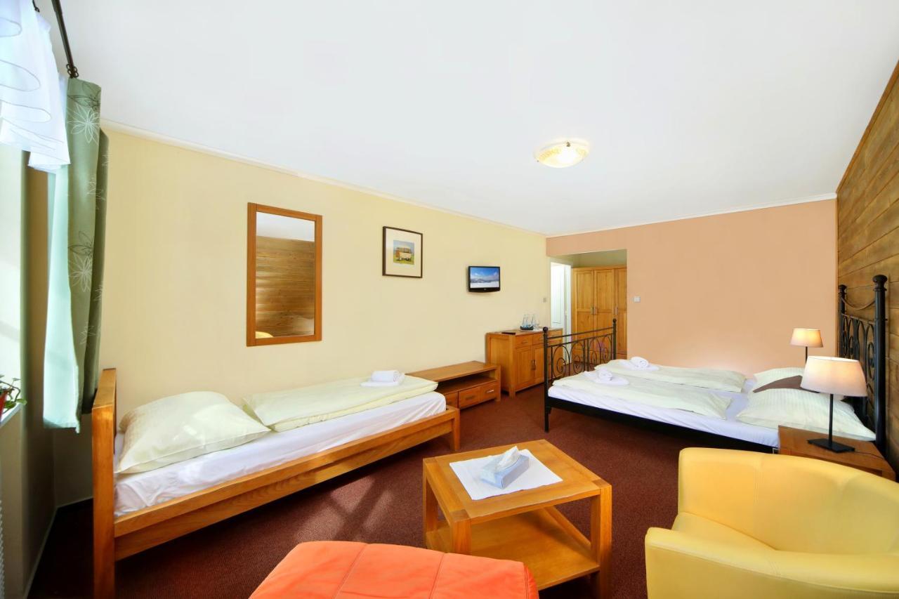 Hotel Erika Spindleruv Mlyn Bagian luar foto