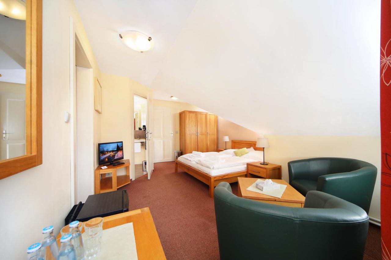 Hotel Erika Spindleruv Mlyn Bagian luar foto