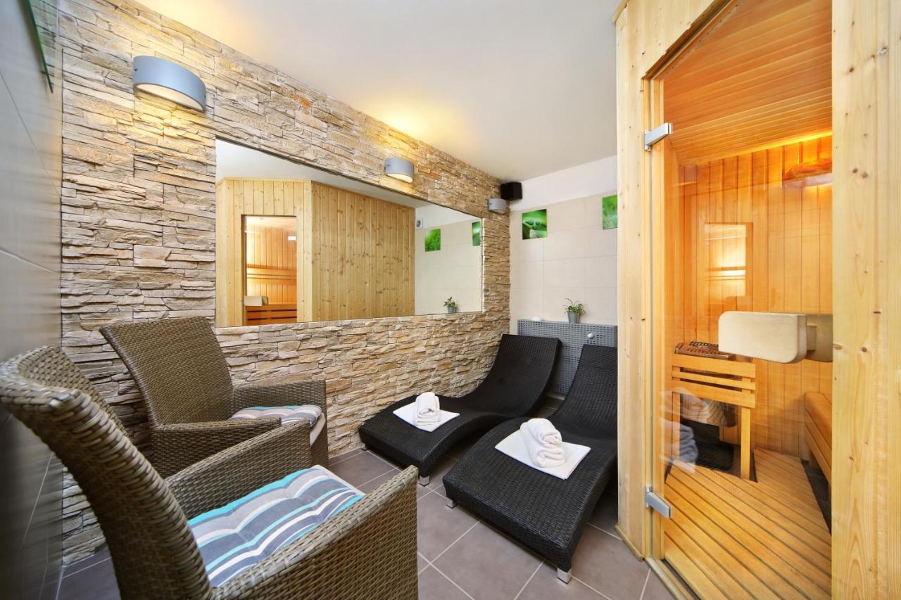 Hotel Erika Spindleruv Mlyn Bagian luar foto