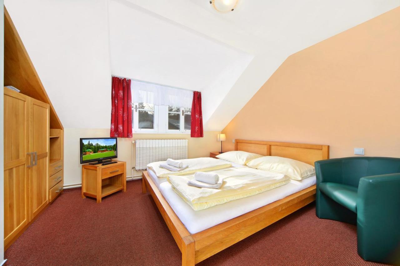 Hotel Erika Spindleruv Mlyn Bagian luar foto