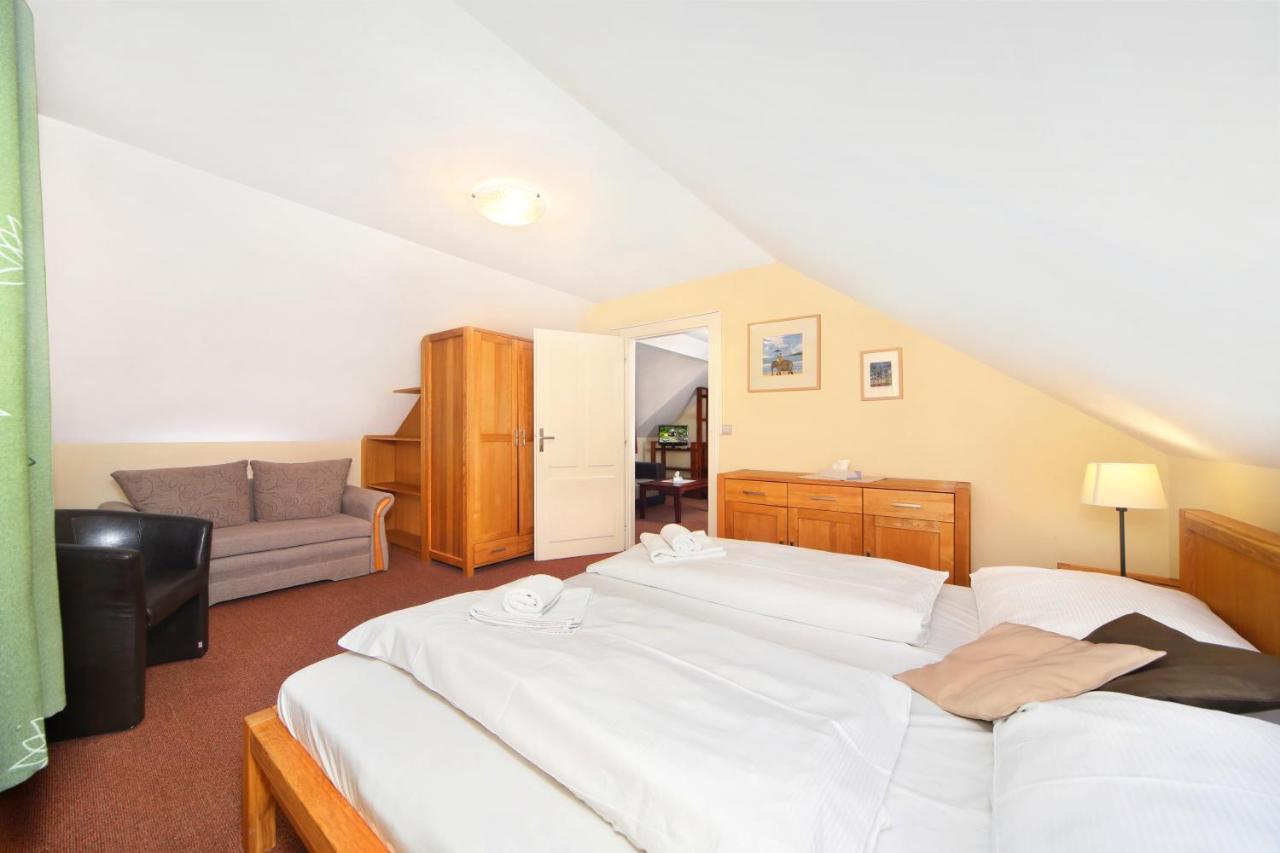 Hotel Erika Spindleruv Mlyn Bagian luar foto