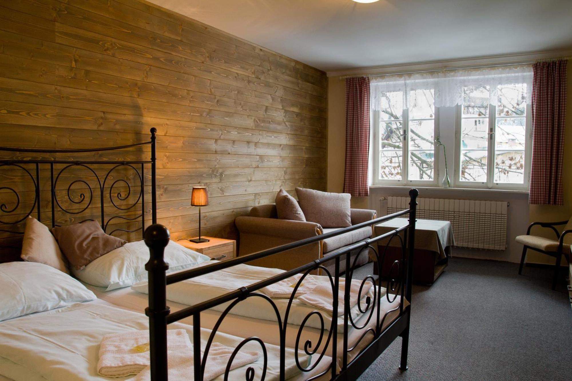 Hotel Erika Spindleruv Mlyn Bagian luar foto